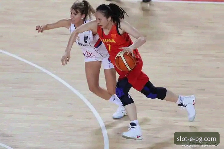 战术博弈与流畅体验：复盘中国女篮关键战，兼谈PG电子娱乐客服攻略的观赛启示